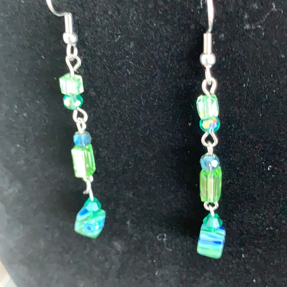 🦋2for$25Beautiful Crystals earring 🦋NWOT - Picture 7 of 11